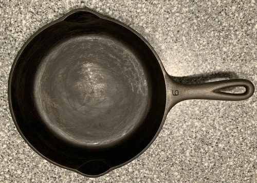 Vintage 8.5” Cast Iron Wagner Ware Sidney O No.6 Skillet 1056U Double Spout