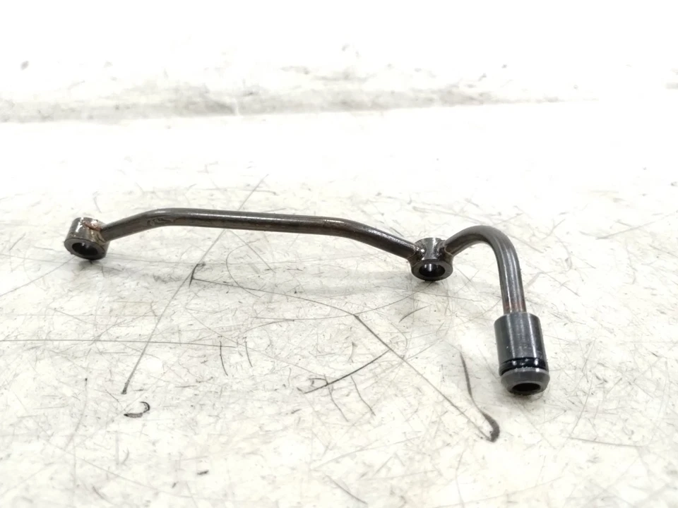 Tubo de manguera de línea de aceite de motor Triumph Thruxton 900 2005 Foto 3 de 4