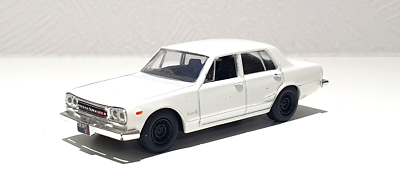 1/64 Kyosho NISSAN SKYLINE 2000 GT-R PGC-10 WHITE First Edition
