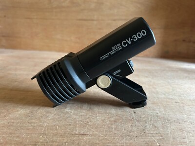 Sunpak CV-300 Camcorder Video Light Compact CL-5 Battery Cluster 12 V Parts Vtg