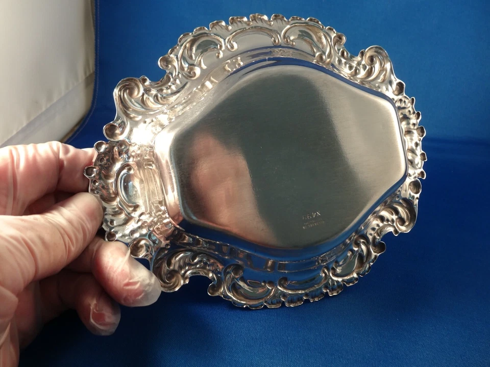 Reed & Barton Burgundy X499 sterling dish for nuts or relish, mint, orig owner - Image 3 of 4