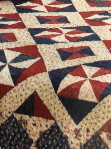 Summer At The Lake Quilt Pattern By Leslie Knoop - Afbeelding 2 van 4