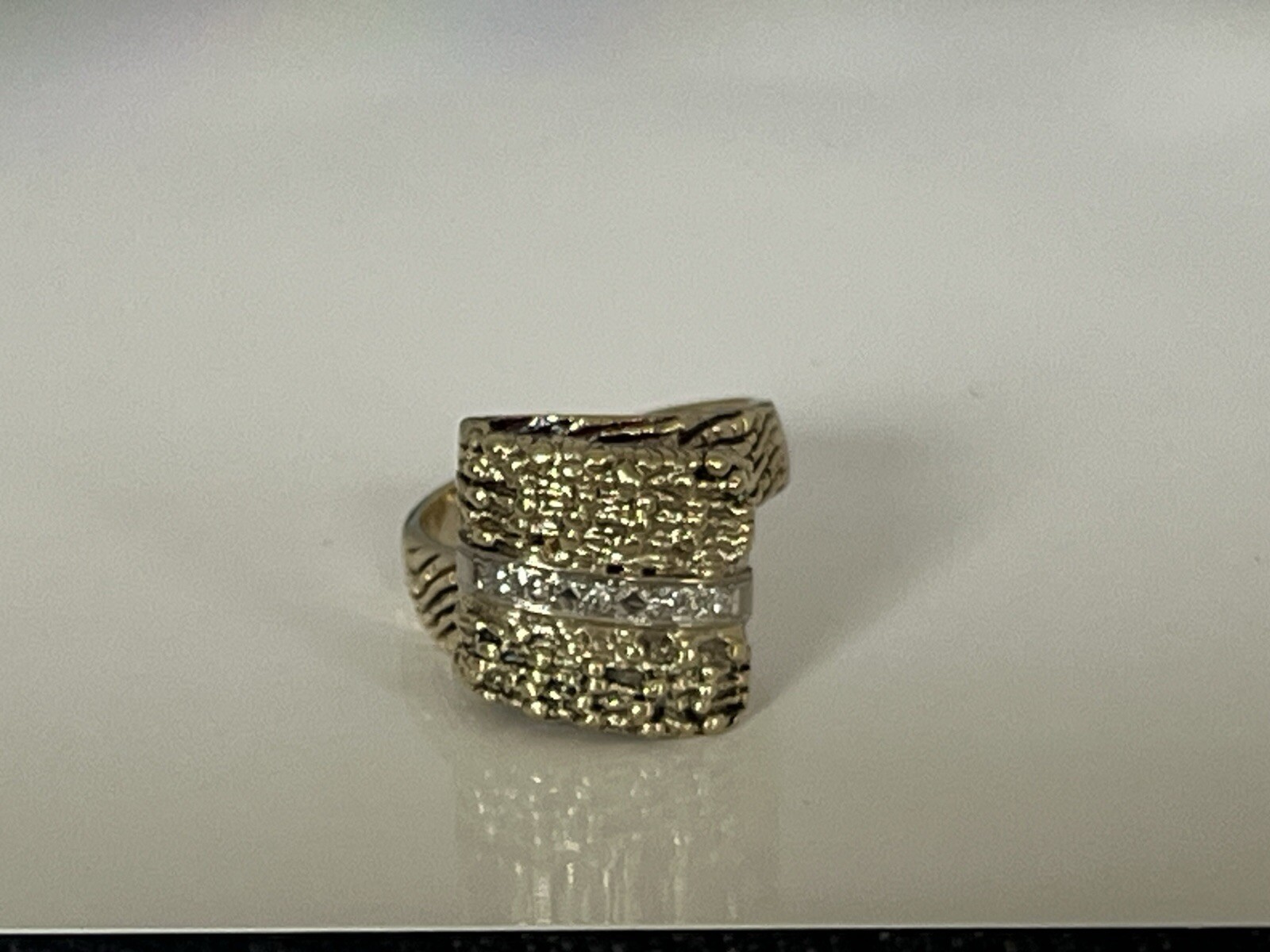 Picture 1 of 18
