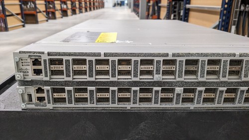 Cisco NCS-5502 Fixed 48x100G Chassis Only- Cosmetic Damages - 第 2/6 張圖片