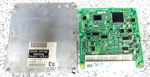 TOYOTA HIACE ENGINE ECU ,DIESEL,89661-26C81 oem Used - Picture 4 of 6