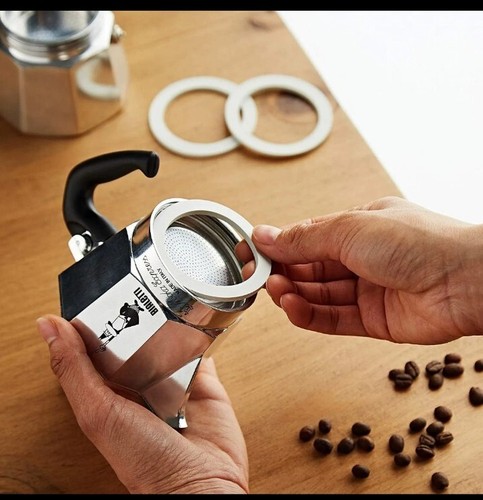 Guarnizione 3 Ricambi Filtro Caffettiera Moka Macchinetta Caffè Bialetti 70mm - Foto 5 di 6