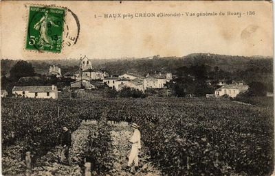 Old postcard Haux pres Créon General view of the village (336231)