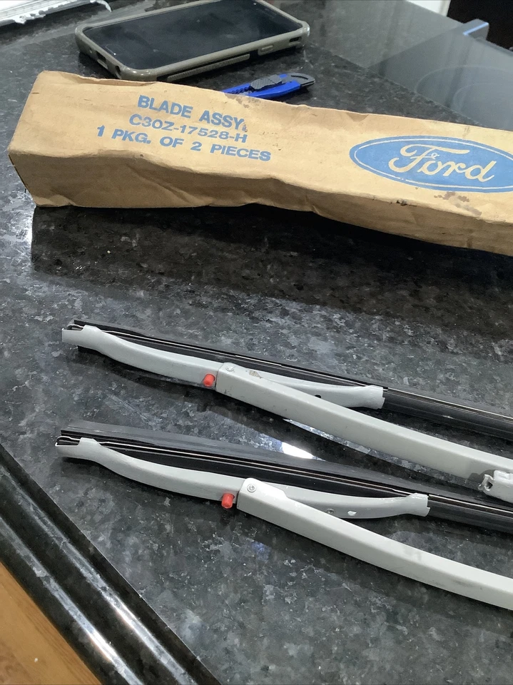 "Limpiaparabrisas Anco C3OZ-17528-H Ford Fairlane 65-66 Mustang 1963-1966 como nuevo" Foto 3 de 4