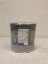 NIB Seagate Free Agent Go Dock White with Travel Case Sealed