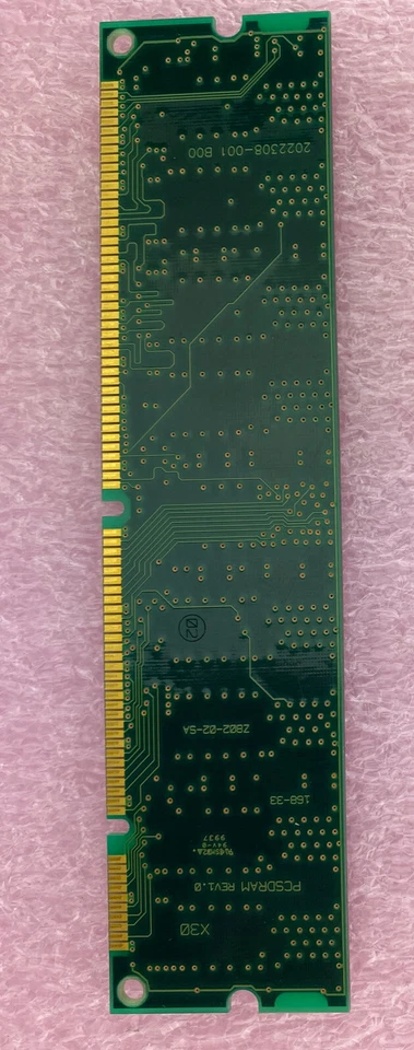 64MB Infineon HYS64V8300GU-8-B 168p PC100 CL2 100MHz 8Mx64 DIMM SDRAM USAmade - Image 2 of 4