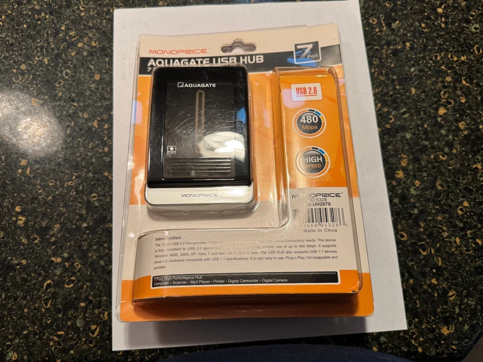 Sealed Monoprice Aquagate 7-Port High Performance USB 2.0 Hub Hi-Speed MS-UH2070 - Image 2 of 3