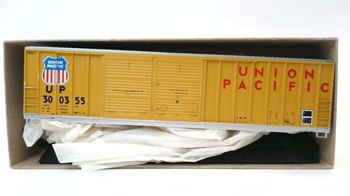 HO Roundhouse Union Pacific 50 pies FMC puerta desplazada caja coche kit hasta 300355 | Zustand: New