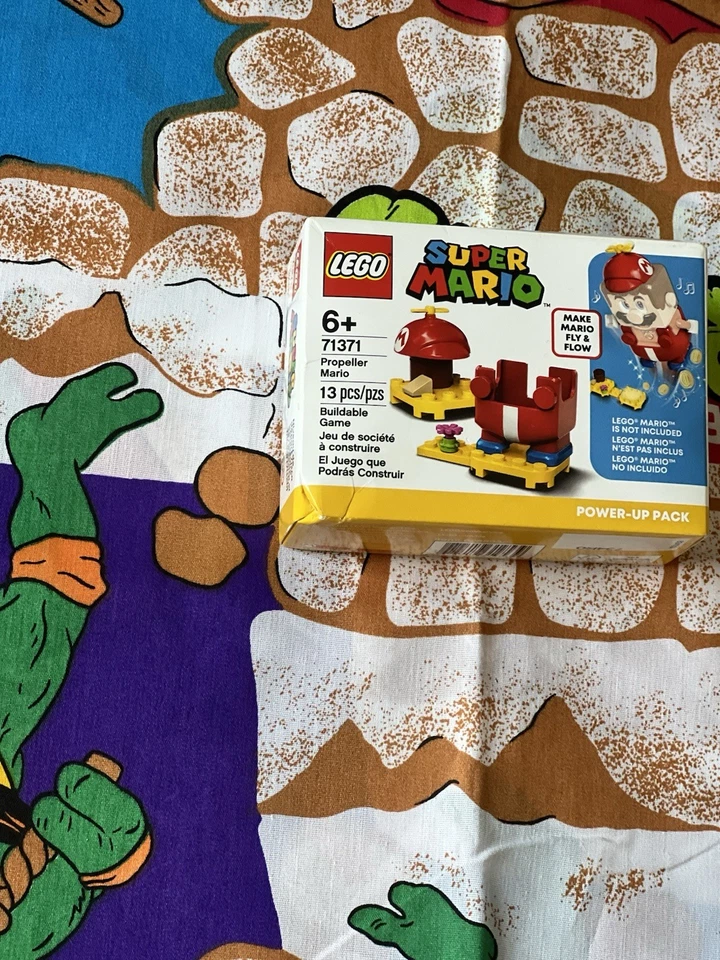 LEGO Super Mario Propeller Mario Power-Up Pack 71371, Costume Upgrade, 13 Pieces - Image 2 of 4