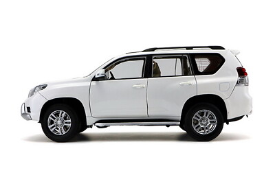 1/18 Scale Toyota Land Cruiser Prado White Without Decal Diecast