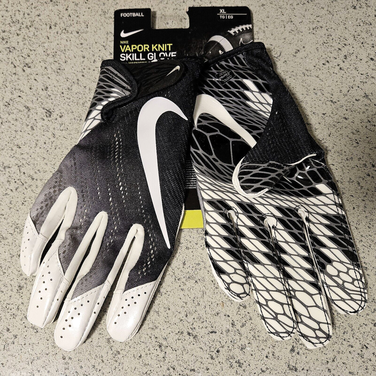 NEW Nike Vapor Knit Black White Adult Football Skill Gloves Size