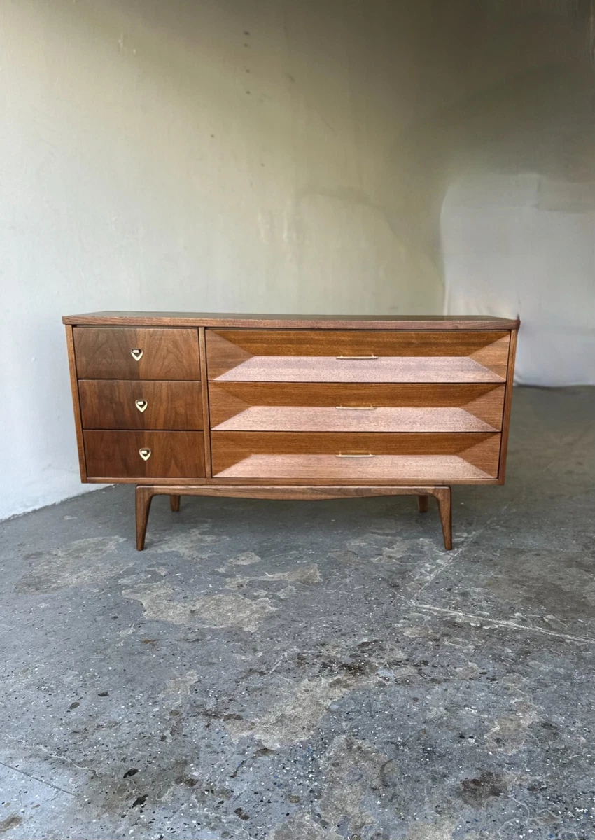 United furniture sale diamond dresser