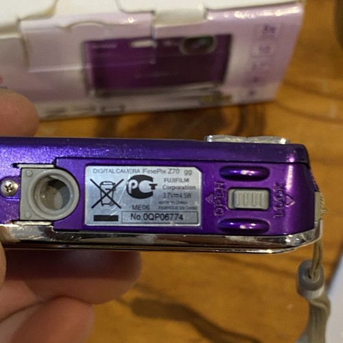 Fujifilm Finepix Z70 Purple Camera - Picture 4 of 9
