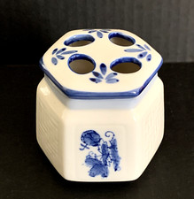 Cobalt Blue White Porcelain Toothbrush Holder/Floral Vase Decor 4 Hole Vintage