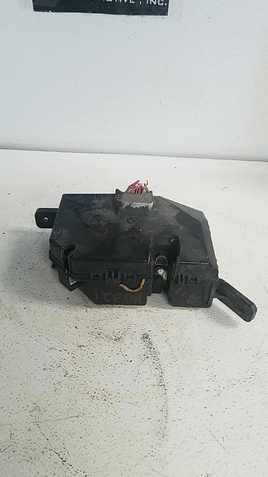 05-09 HYUNDAI TUCSON Caja de fusibles del motor Compartimiento del motor Foto 3 de 4