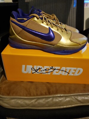 Nike Zoom Kobe 5 Protro x Undefeated Hall Of Fame Gr. UK 8 / US 9 *Brandneu*
