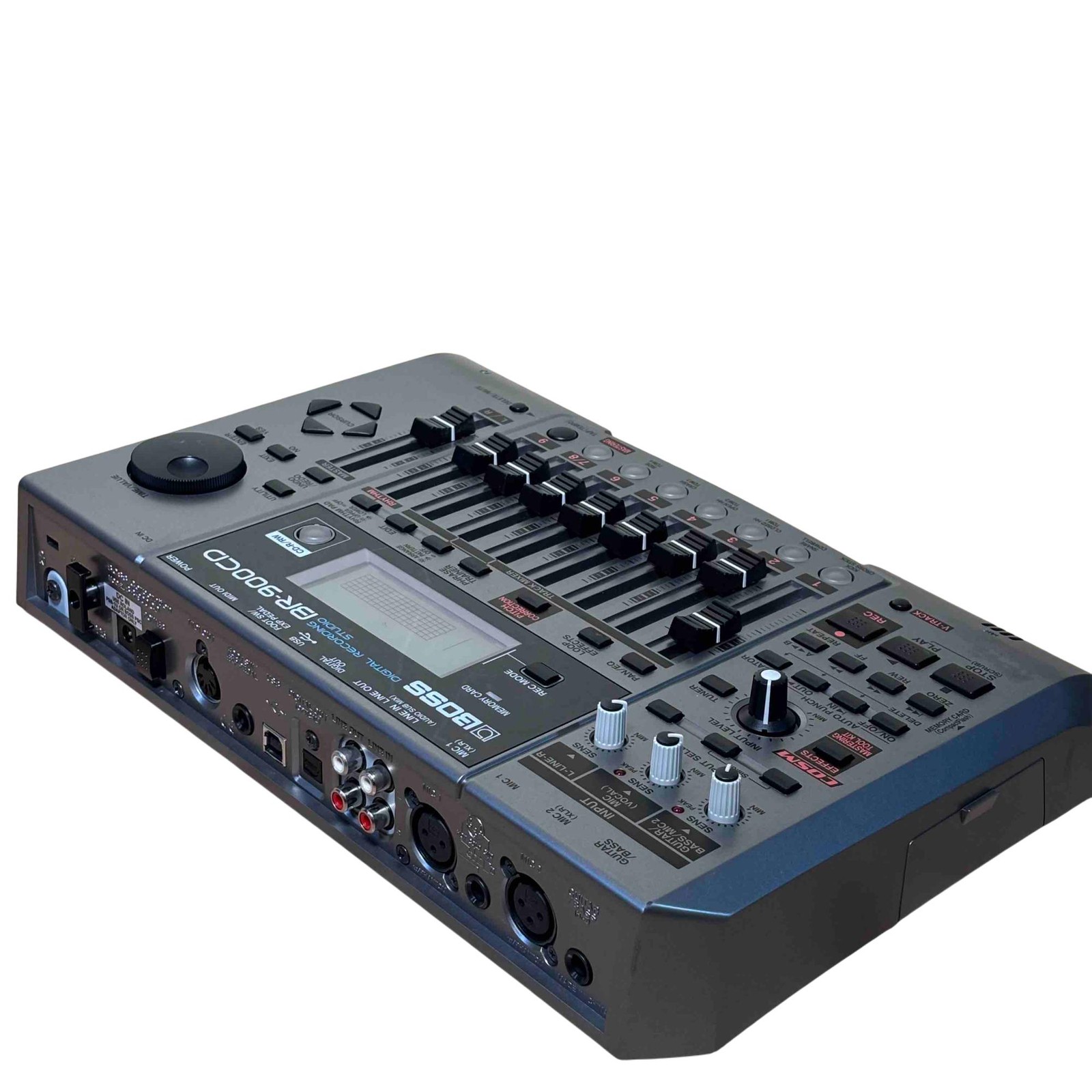 BOSS Audio BR-900CD 8 Physical Tracks/64 Total V-Tracks Digital Recording Studio