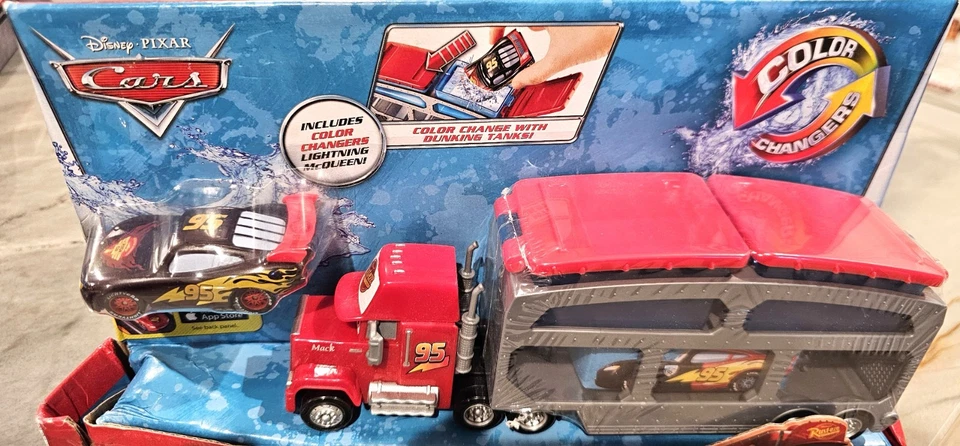 Disney Pixar Cars MACK Dip and Dunk Trailer Transporter - MACK - New in Box !! - Image 2 of 4