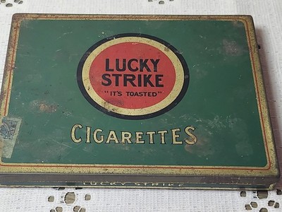 Vintage Green Lucky Strike ''It's Toasted'' Cigarette Tin
