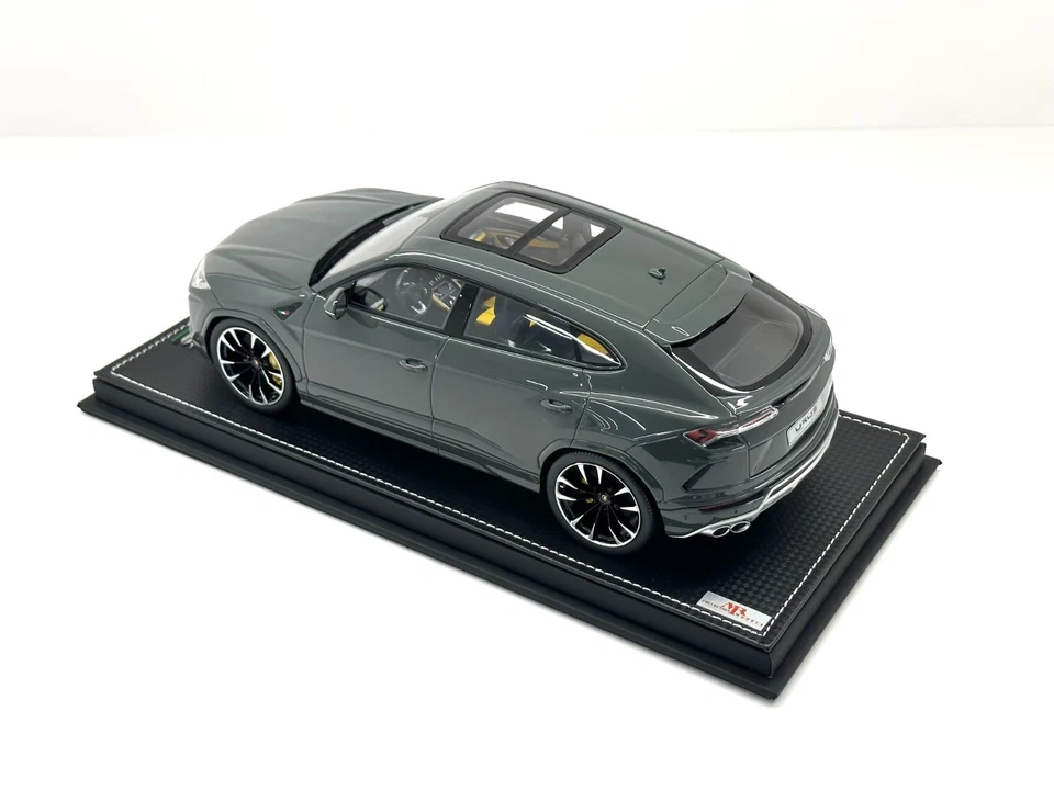 Lamborghini Urus 1/18 scale MR Collection Models Grigio Telesto Yellow interior - Image 2 of 4