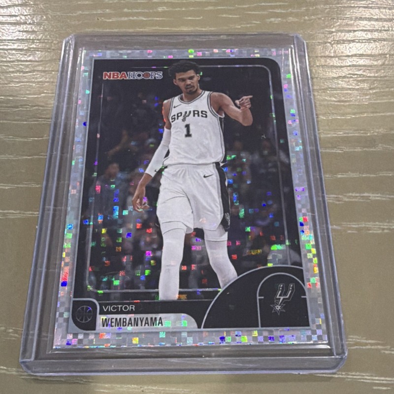 Topps NBA Hoops Victor Wembanyama Parallel/Variety #30 Spurs 2024-25