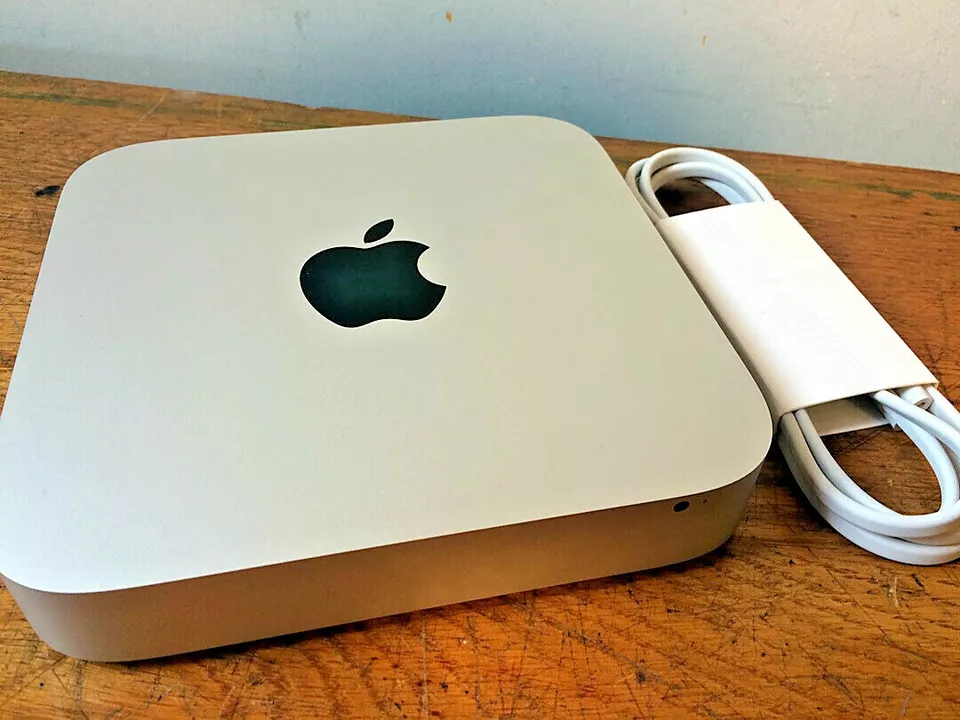 Apple Mac Mini Desktop 2.5GHz i5/ 8GB Memory/ 1TB SSHD Catalina (2019/2020 OS) - Image 2 of 4