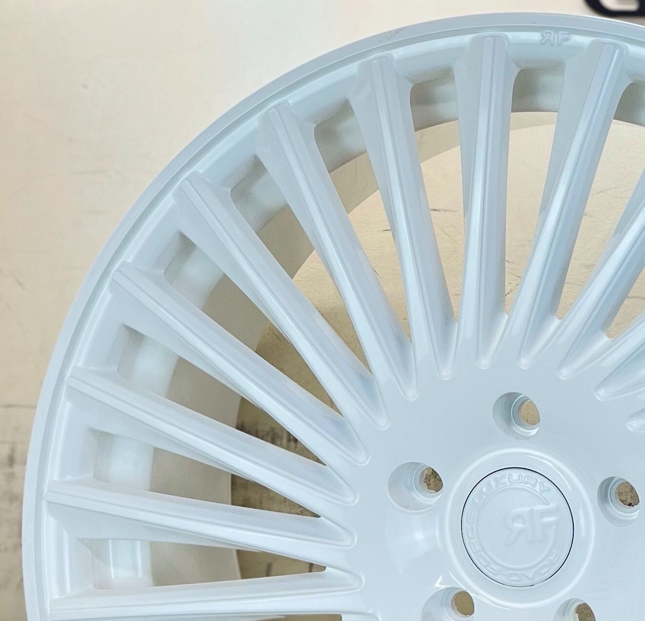 22 WHITE STAGGERED CONCAVE RF23 WHEELS MASERATI LEVANTE Q4 S GTS SQ4 2017-2024