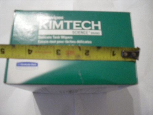 Kimtech Science KimWipes Delicate Task Wipers; 4.4 x 8.4 in - Picture 9 of 9