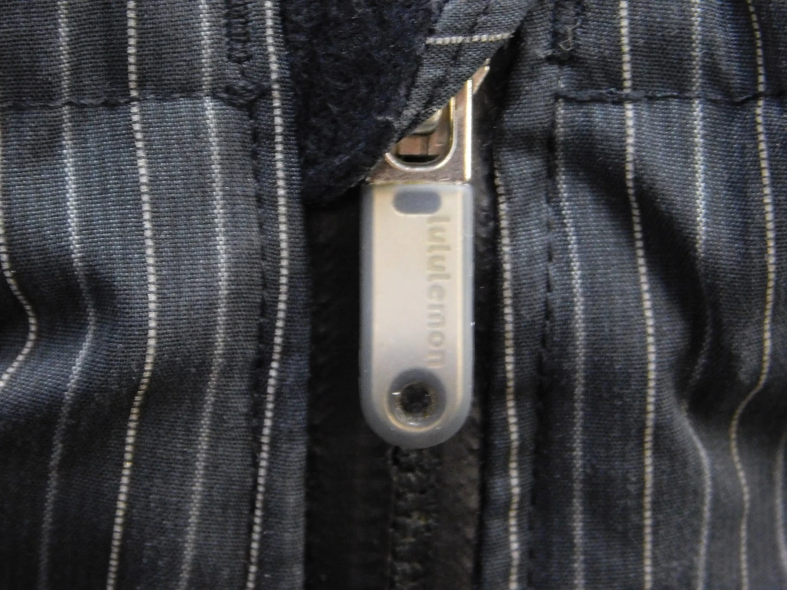 Lululemon Mens XL Pinstripe Full Zip Jacket Black Gray Vent Back Pockets - product detail image 2