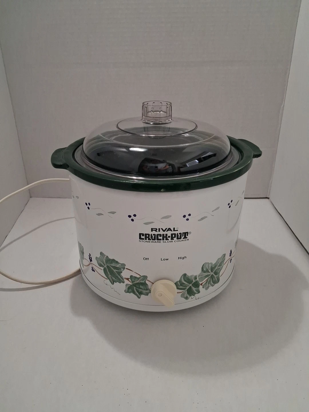 Vintage Rival Crock Pot 3120 Stoneware Slow Cooker White Green Ivy 2.5 Quart NIB