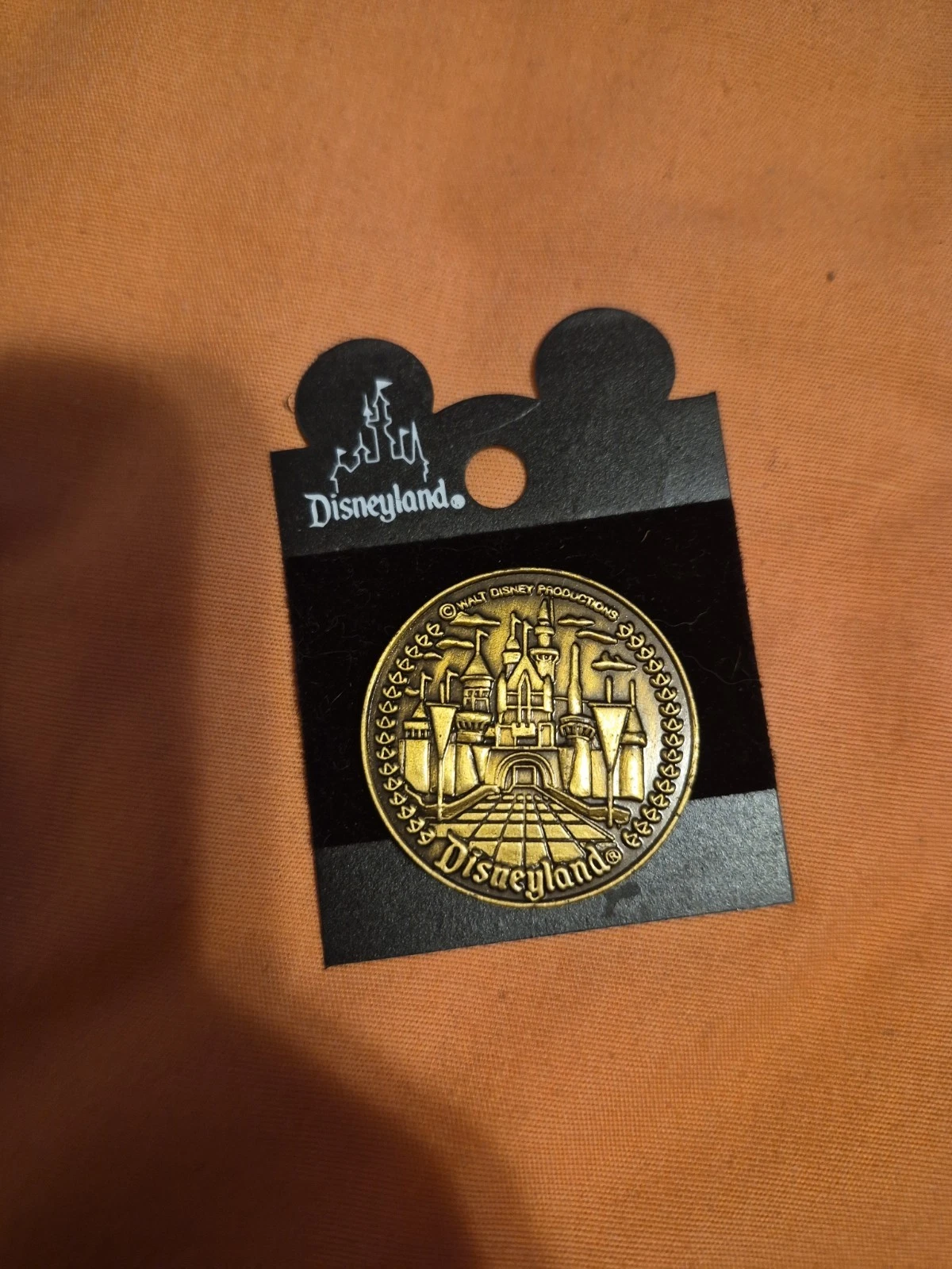 Disney Parks Castle WALT DISNEY Its Kind of Fun to do the Impossible Hinged Pin