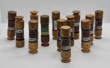 Lot of 13 - FUSETRON FRN-R-20 20A 250V DUAL-ELEMENT TIME-DELAY FUSE 2WS1-2 