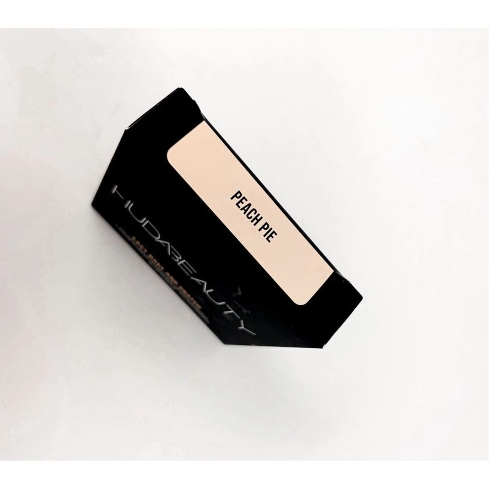 NWT Huda Beauty Easy Bake and Snatch Pressed Brightening and Setting Powder - Image 3 of 4