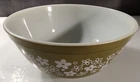 Vintage Pyrex Crazy Daisy Spring Blossom 403  2 1/2 Quart Mixing Bowl