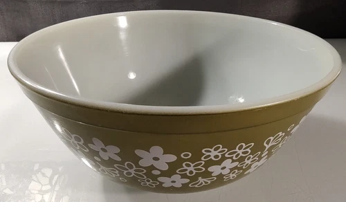 Vintage Pyrex Crazy Daisy Spring Blossom 403  2 1/2 Quart Mixing Bowl