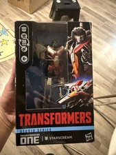 NEW - Transformers One Studio Series Deluxe Class Transformers STARSCREAM