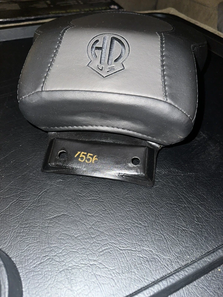 Harley-Davidson Pillion Seat 52285-95 FLSTN 1995 1996 Heritage Softail - Image 2 of 4