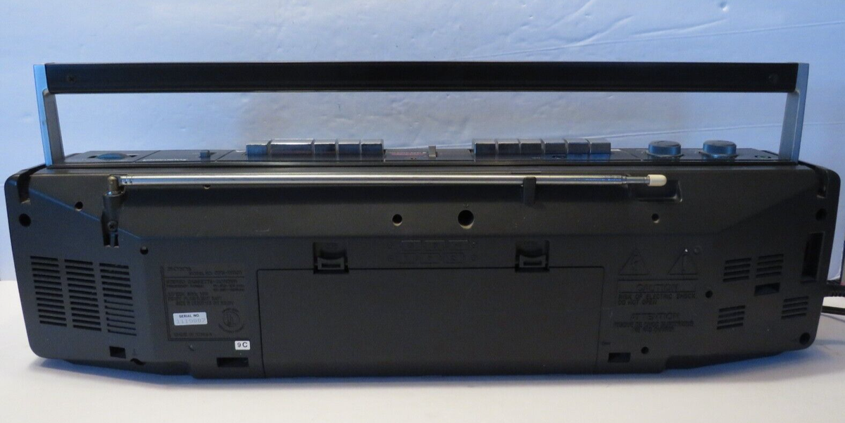SONY CFS-W301 Sound Rider Dual Cassette Player Recorder AM SONY CFS-W301 Sound Rider Dual Cassette Player Recorder AM