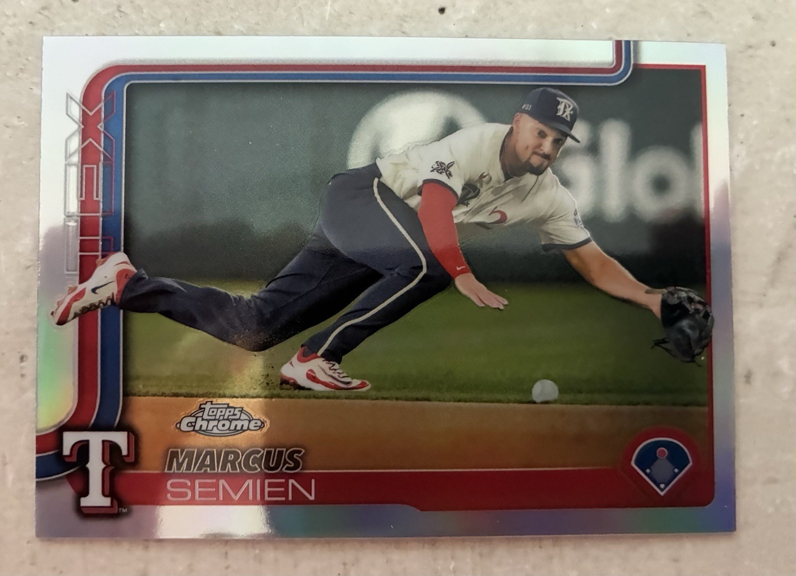 2025 Topps Chrome - Marcus Semien #27 Refractor