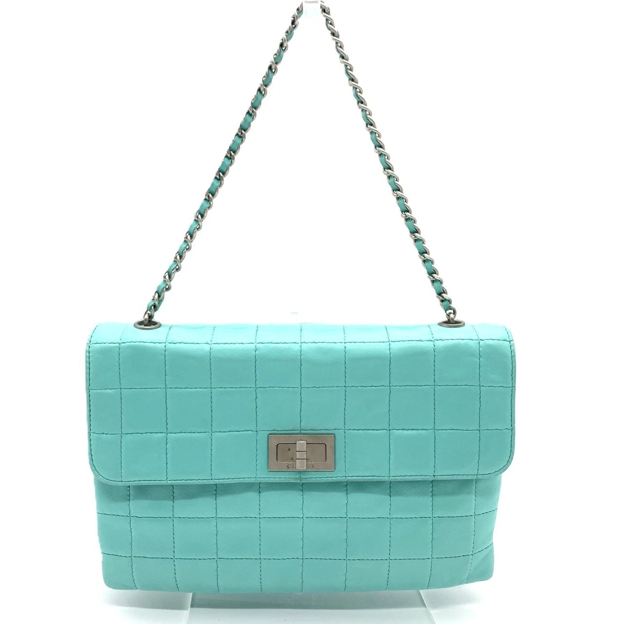 Chanel — Pre-owned Chanel 2.55 Chocobar Chain Handbag in Turquoise Blue Leather,  AB