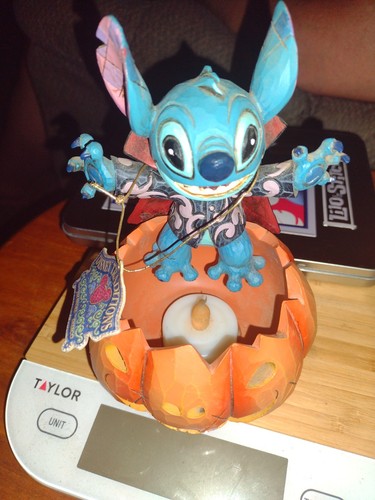 Jim Shore Disney Traditions Happy Halloween Stitch Vampire Jack O Lantern
