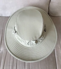Tilley Sun bucket hat boonie hiking hat cap tan Size Small