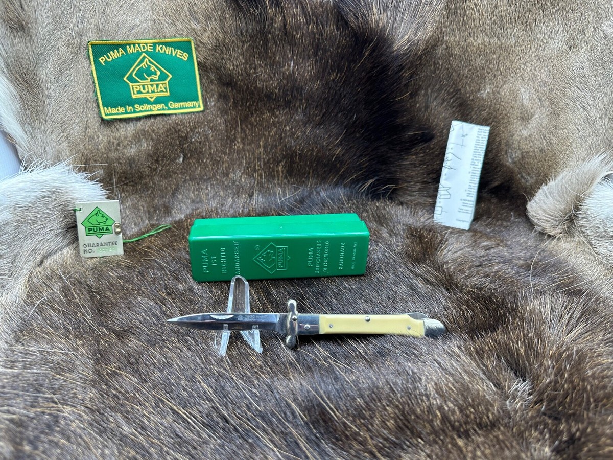 Vintage Puma 563 Medici Knife With Yellow Handles With Tag - Mint 