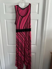 Ladies "Apt 9" Size 2X, Black/pink Striped, Sleeveless Shark Bite Maxi Dress