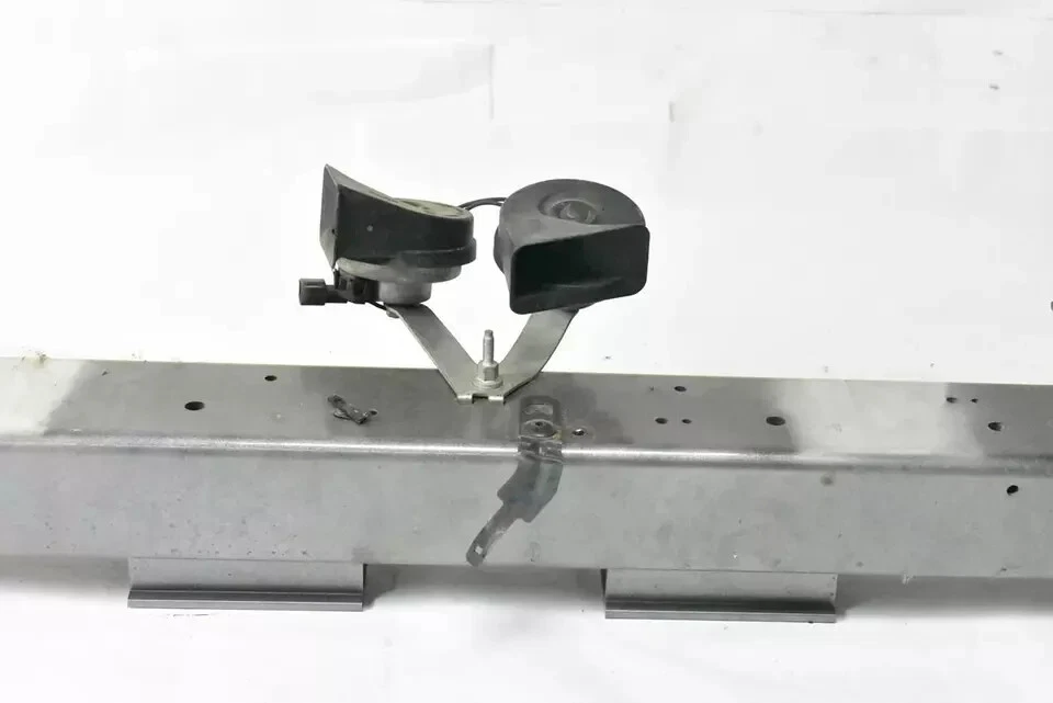 Barra de impacto de refuerzo de parachoques delantero Jaguar XK XKR 07-15 6W8317750BE OEM Foto 3 de 4