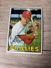 1967 Topps # 489 Doug Clemens Autograph Signed Card (M) Philadelphia Phillies